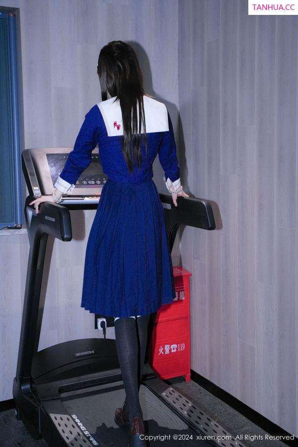   [XiuRen]高清写真图 2024.09.30 No.9241 Erikaki 美腿性感第19张图片